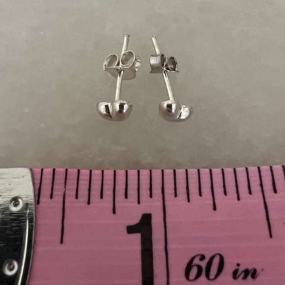 NWOT Sundance Sterling Silver Tiny Heart Earrings - Picture 5 of 6